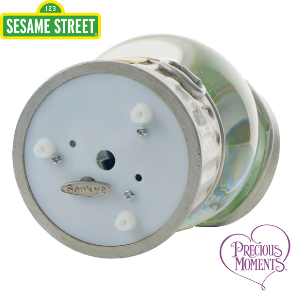 Precious Moments Sesame Street Oscar The Grouch Scram! Musical Snow Globe